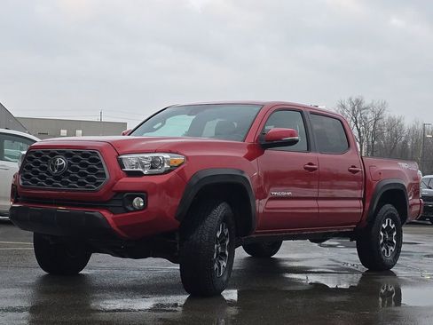 Used 2023 Toyota Tacoma TRD Off-Road image 12