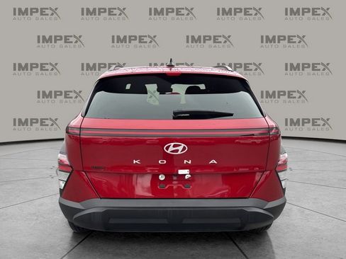 Used 2025 Hyundai Kona SEL image 4