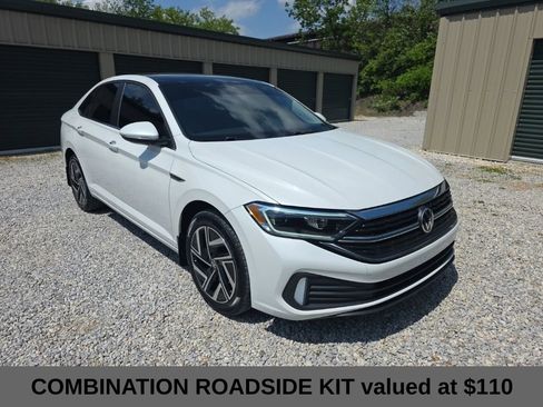 Used 2023 Volkswagen Jetta SEL FWD image 9