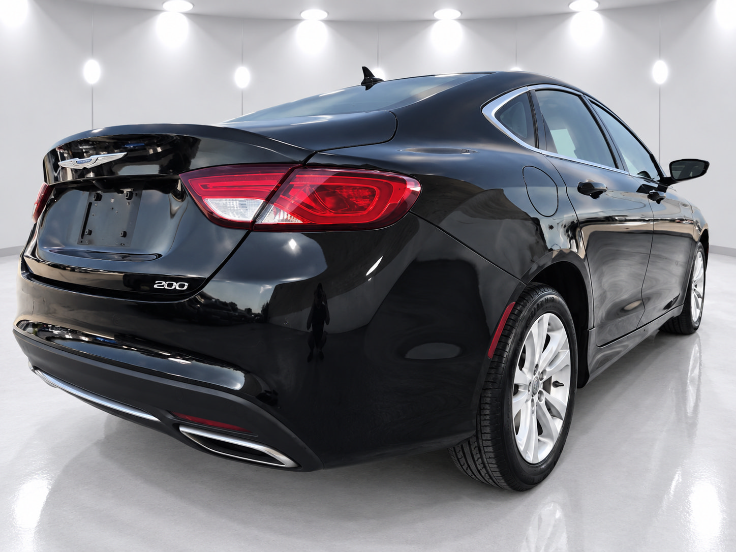 Used 2016 Chrysler 200 Limited w/ Convenience Group FWD image 6