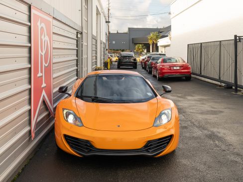 Used 2013 McLaren MP4-12C Spider image 38