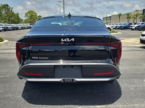 New 2026 Kia K4 FWD image 7