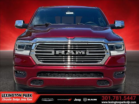 Used 2023 RAM 1500 Laramie AWD/4WD image 2
