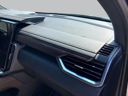 Used 2026 GMC Acadia Denali Ultimate w/ LPO, Floor Liner Package FWD image 19
