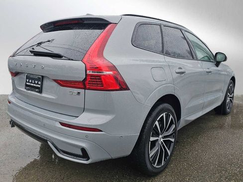 Certified 2025 Volvo XC60 B5 Plus image 3