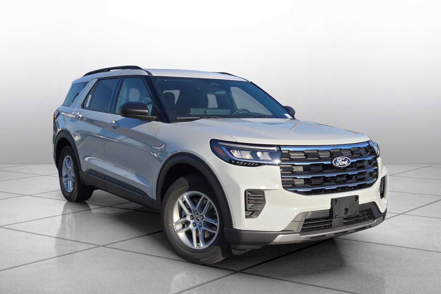 New 2027 Ford Explorer Active RWD image 2