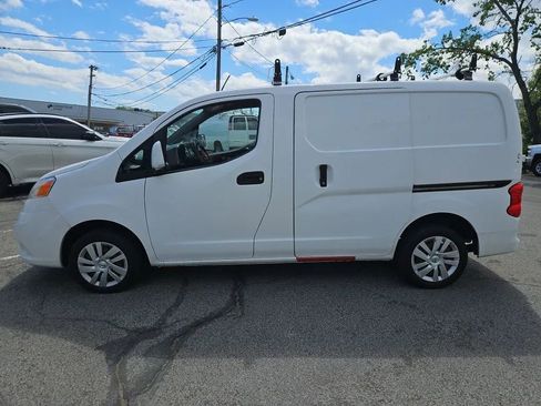 Used 2015 Nissan NV200 SV w/ Exterior Appearance Package FWD image 9