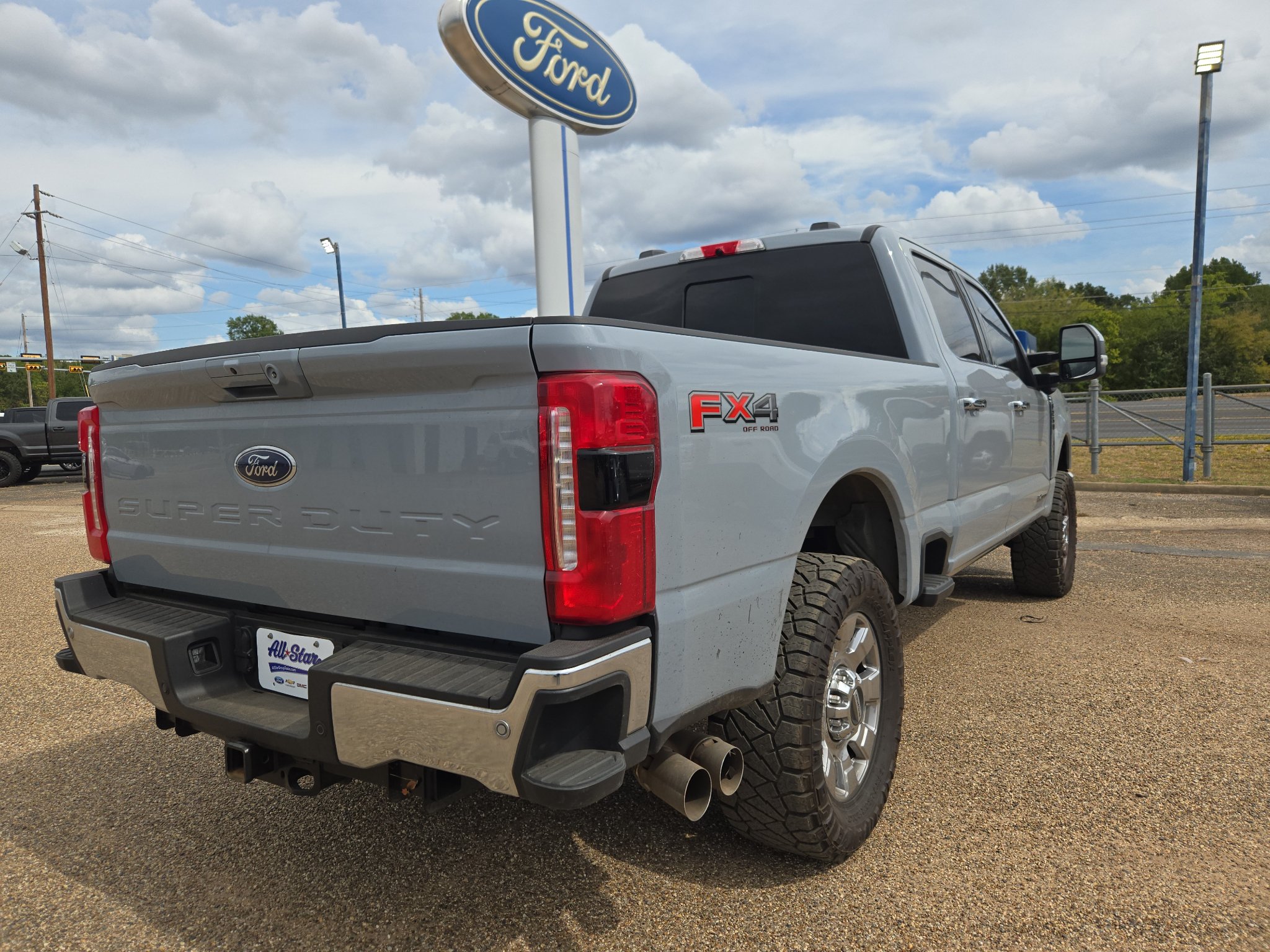 Used 2025 Ford F250 Lariat w/ Lariat Ultimate Package AWD/4WD image 5