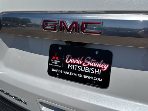 Used 2023 GMC Yukon Denali w/ Advanced Technology Package AWD/4WD image 48
