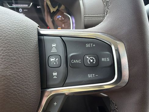 New 2026 RAM 2500 Laramie AWD/4WD image 28