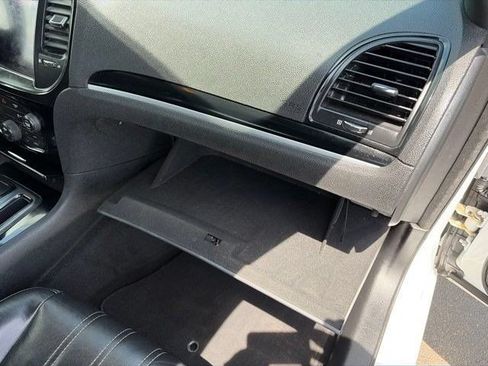 Used 2020 Chrysler 300 S RWD image 41