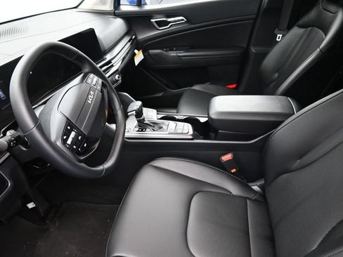 New 2026 Kia Sportage EX FWD image 17
