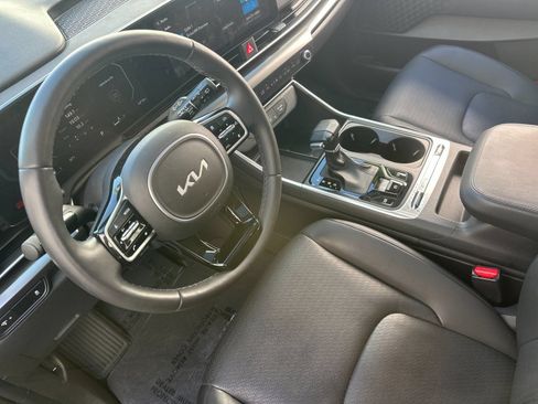 Used 2025 Kia Carnival SX Prestige FWD image 10