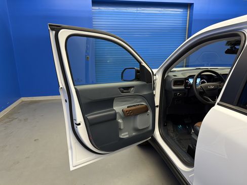 Used 2024 Ford Maverick Lariat w/ 4K Tow Package AWD/4WD image 10