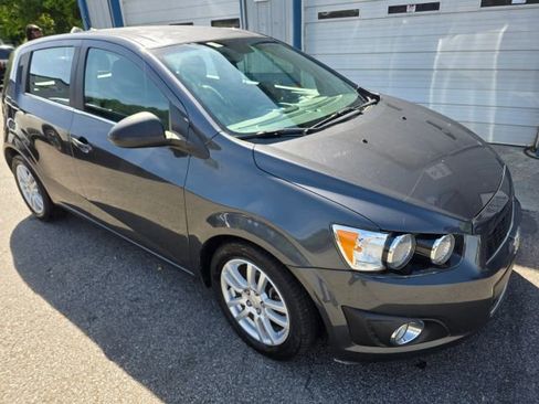 Used 2012 Chevrolet Sonic LT image 3