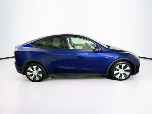 Used 2021 Tesla Model Y Long Range AWD/4WD image 4