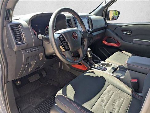 Used 2024 Nissan Frontier Pro-X RWD image 10