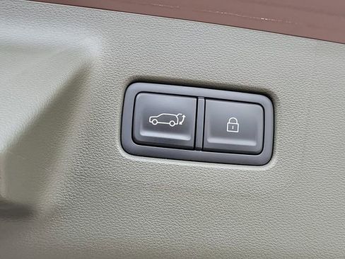 Used 2025 Hyundai Santa Fe Calligraphy AWD/4WD image 7