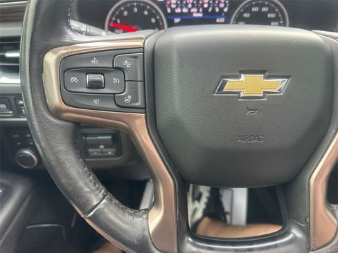 Used 2021 Chevrolet Suburban High Country w/ Premium Package AWD/4WD image 34