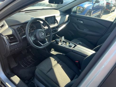 Used 2024 Nissan Rogue SV AWD/4WD image 21