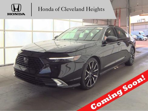 Used 2023 Honda Accord Touring image 1
