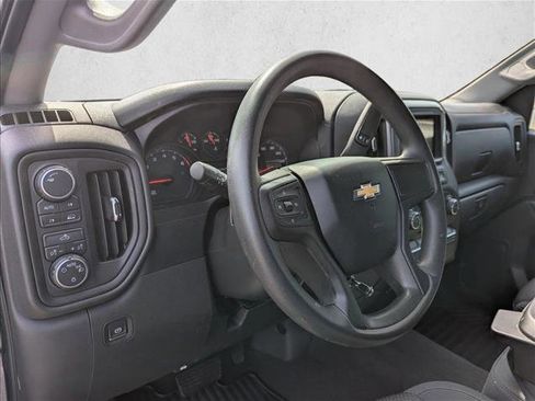 Used 2019 Chevrolet Silverado 1500 Custom w/ Custom Value Package image 9