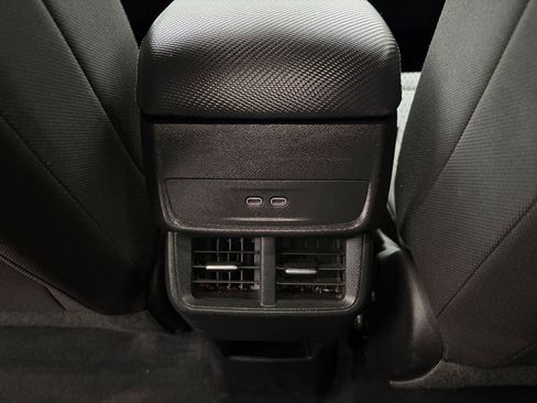 Used 2025 Chevrolet Equinox LT image 23