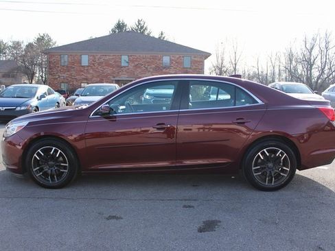 Used 2015 Chevrolet Malibu LT w/ Power Convenience Package image 5