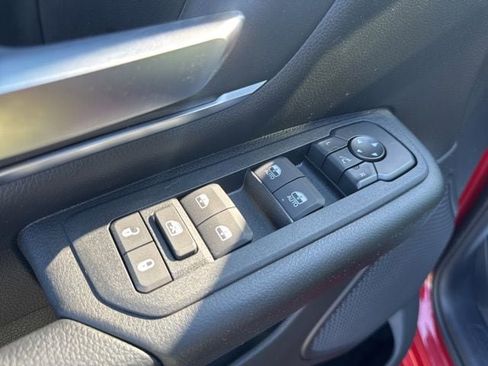 New 2026 RAM 1500 4x4 Crew Cab image 16