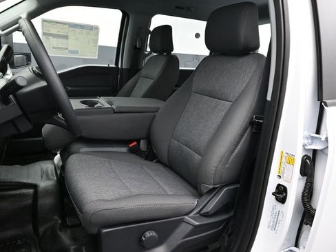 New 2026 Ford F250 XL w/ XL Chrome Package image 10