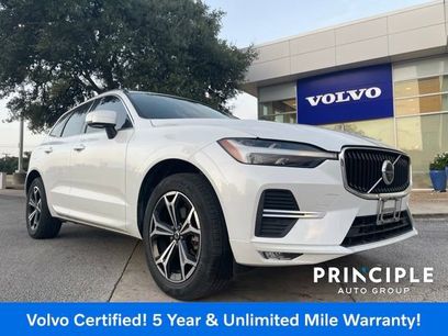 Certified 2022 Volvo XC60 B5 Momentum