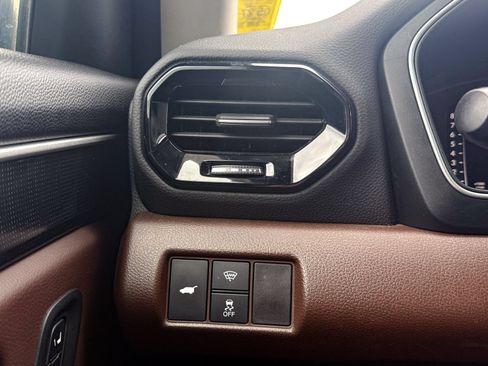Used 2023 Honda Pilot Elite image 47
