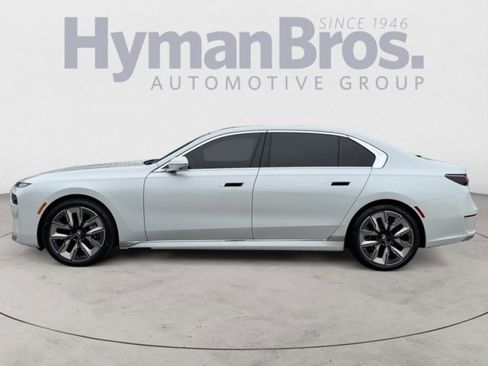 Used 2023 BMW i7 xDrive60 AWD/4WD image 6
