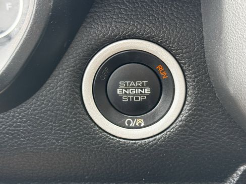Used 2025 RAM 1500 Laramie w/ Sport Appearance Package AWD/4WD image 23