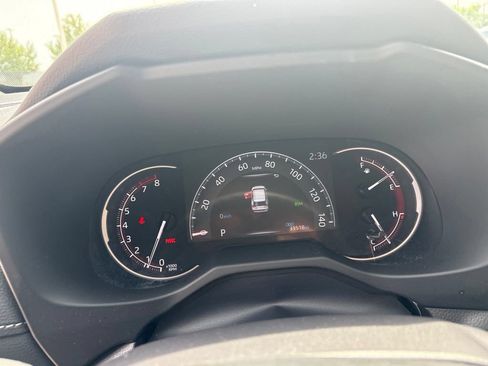 Used 2025 Toyota RAV4 XLE AWD/4WD image 15