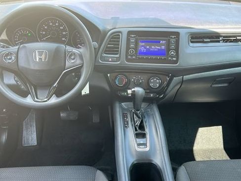 Used 2020 Honda HR-V LX image 21