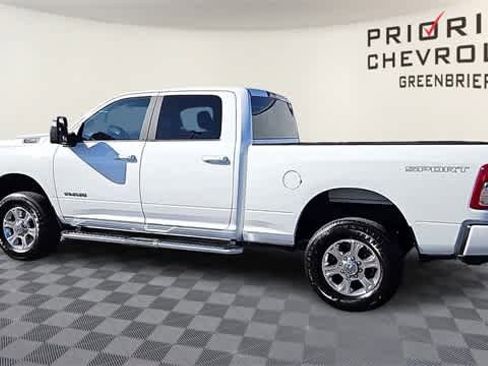 Used 2024 RAM 2500 Big Horn w/ Sport Appearance Package image 6