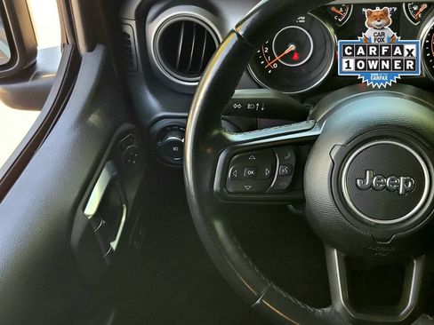 Used 2022 Jeep Wrangler Unlimited Sport AWD/4WD image 12