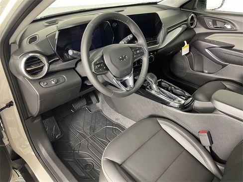 New 2026 Chevrolet Trax ACTIV w/ Driver Confidence Package image 3