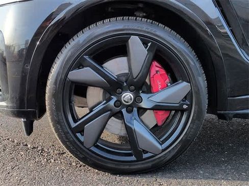 Used 2024 Jaguar F-PACE SVR image 13