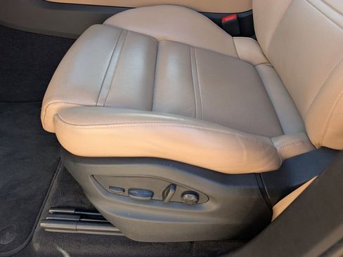 Used 2024 Porsche Cayenne image 20