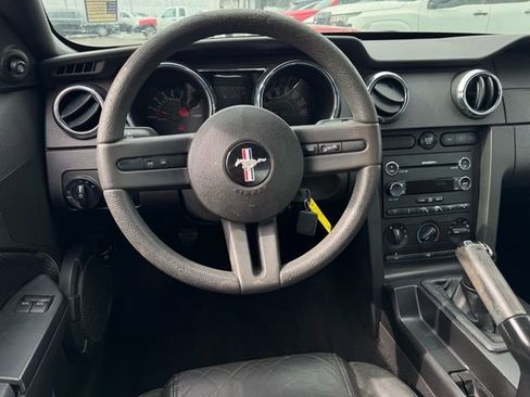 Used 2009 Ford Mustang GT image 14