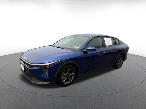 Used 2025 Kia K4 FWD image 6