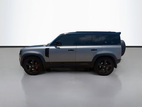 Used 2023 Land Rover Defender 110 X AWD/4WD image 2