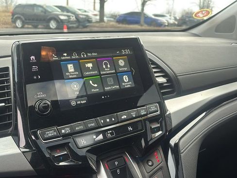 Used 2024 Honda Odyssey Touring image 19