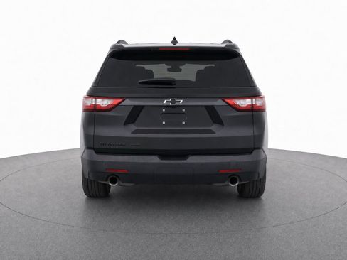 Used 2021 Chevrolet Traverse LT w/ LPO, Blackout Package AWD/4WD image 7
