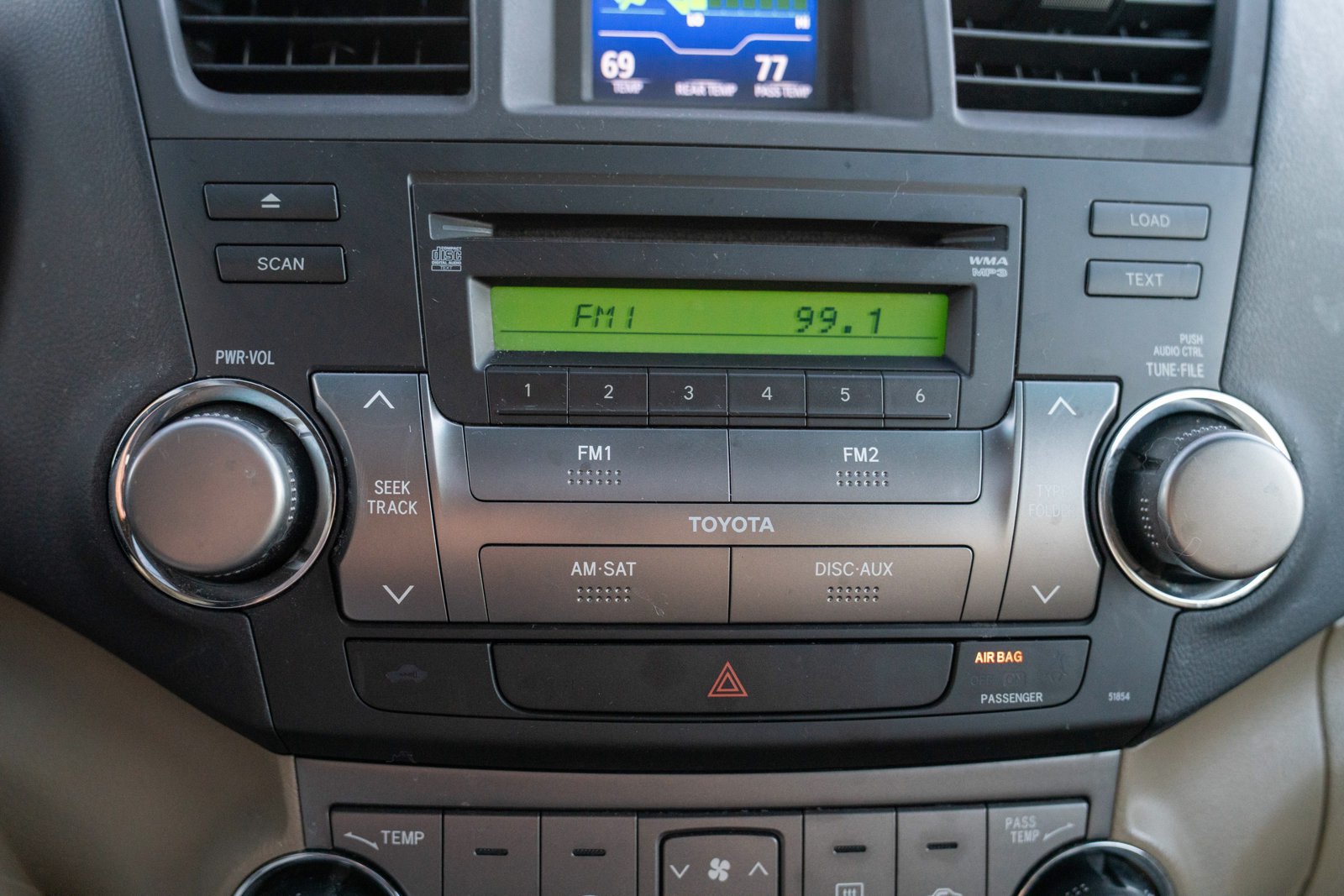 Used 2010 Toyota Highlander SE AWD/4WD image 17