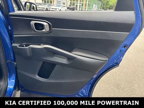 Certified 2022 Kia Sorento S FWD image 31