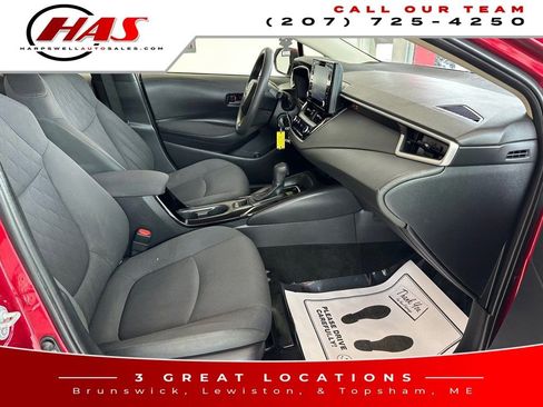 Used 2022 Toyota Corolla LE image 12