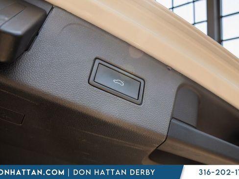 Used 2022 Volkswagen Atlas SE w/ Black Wheel Package AWD/4WD image 38